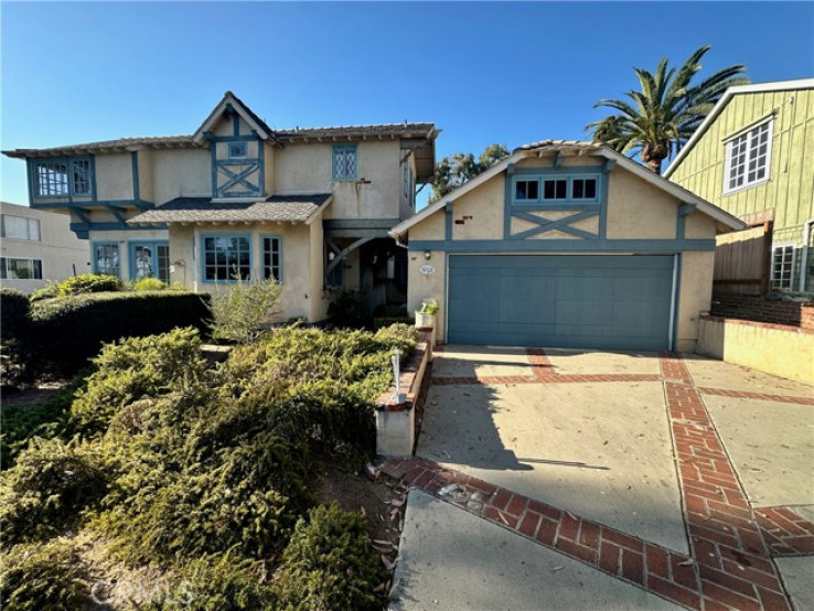 Residential Home in Laguna Village