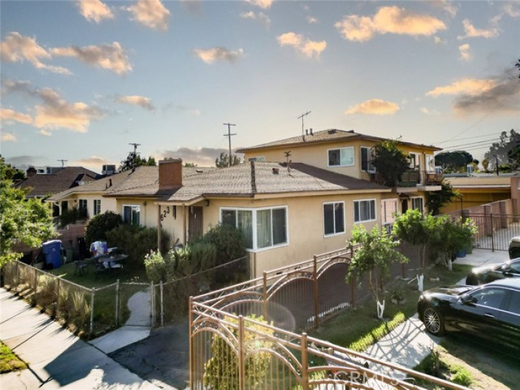 Residential Lease in North Hollywood