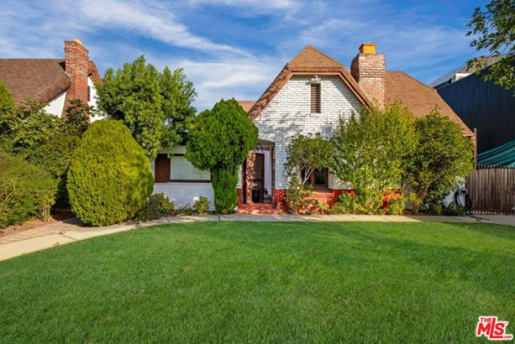 Residential Home in Hancock Park-Wilshire