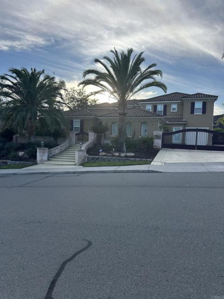 5 Bed Home to Rent in Chula Vista, California