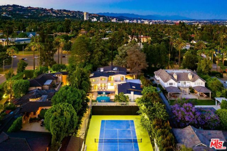 5 Bed Home to Rent in Beverly Hills, California