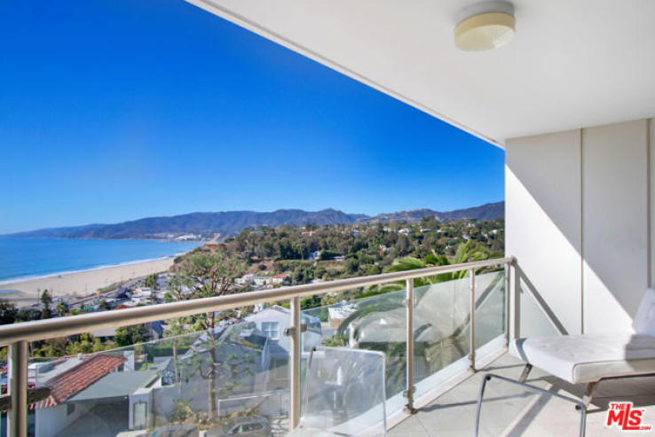 Residential Lease in Santa Monica