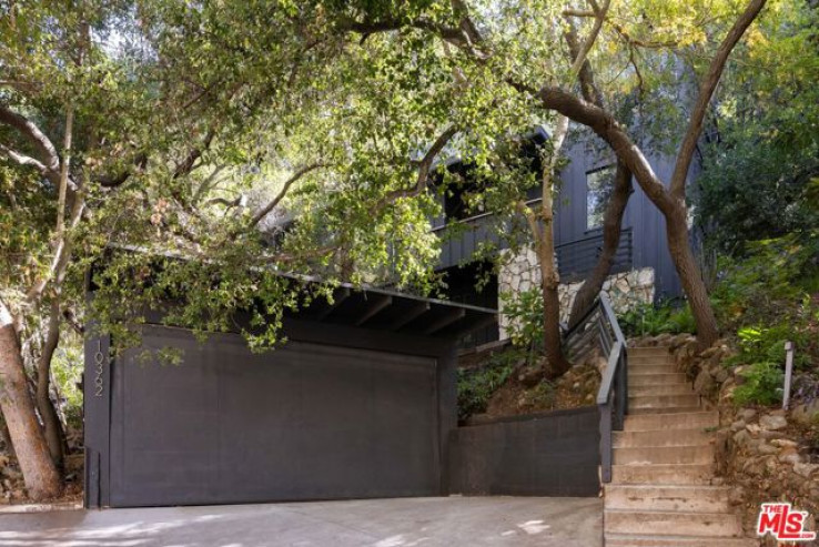 Residential Home in Bel Air - Holmby Hills