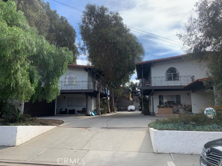  Income Home for Sale in Manhattan Beach, California