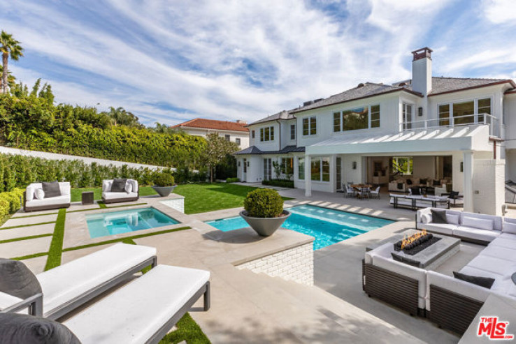 7 Bed Home for Sale in Pacific Palisades, California