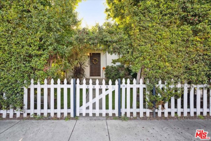  Income Home for Sale in Santa Monica, California