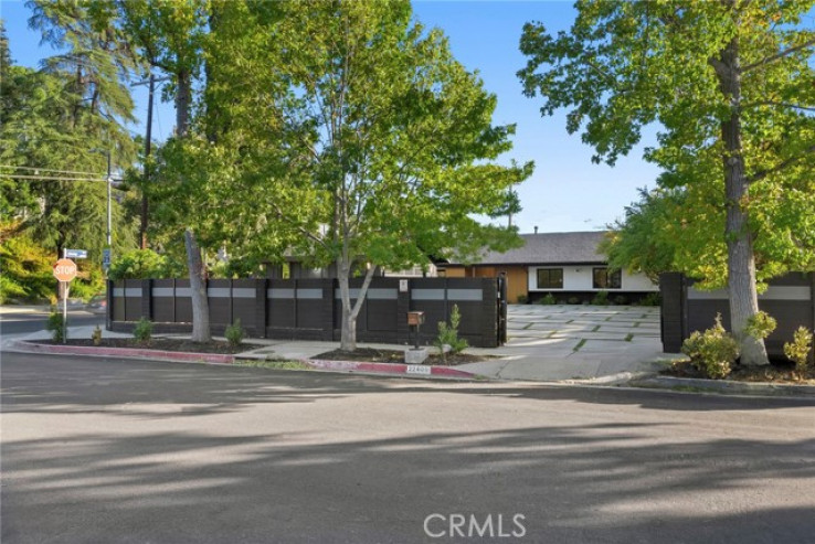 Residential Home in Woodland Hills