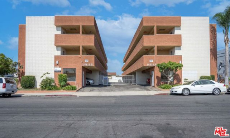 Residential Lease in Central Gardena