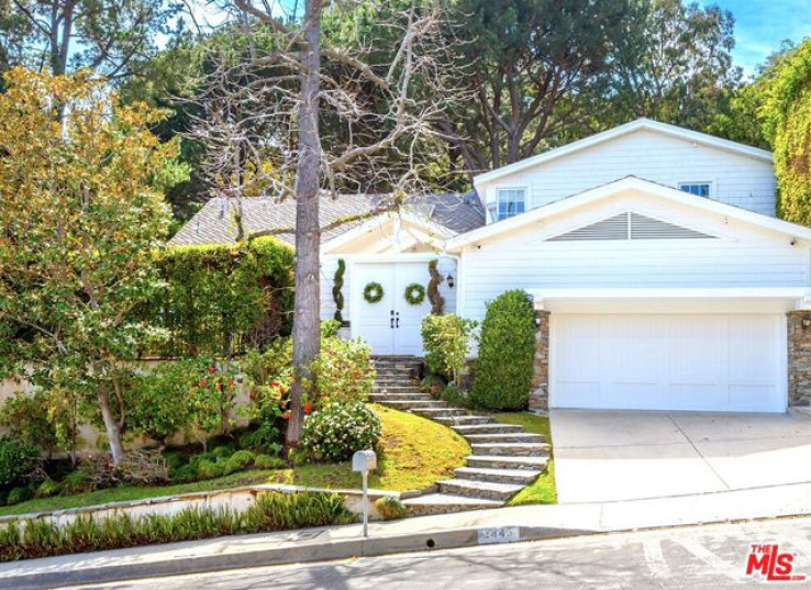 Residential Home in Brentwood