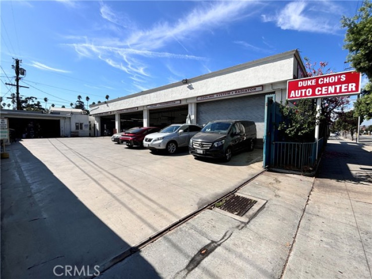  Commercial for Sale in Los Angeles, California