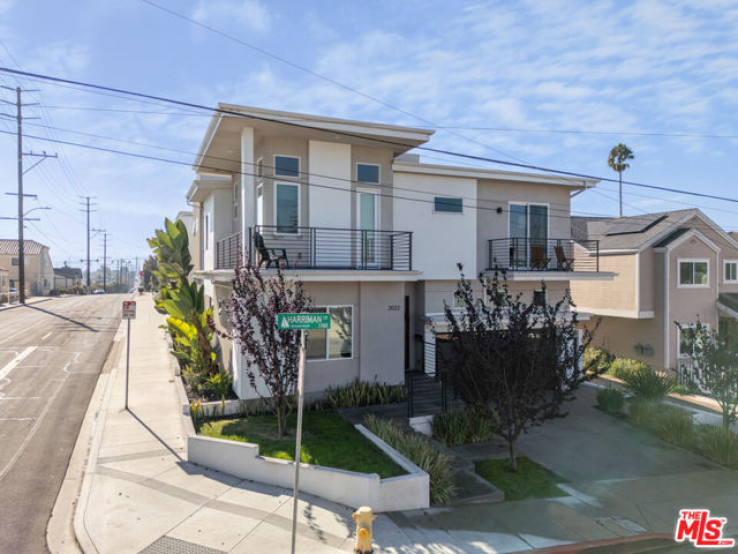 5 Bed Home for Sale in Redondo Beach, California