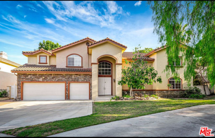 5 Bed Home to Rent in Canoga Park, California