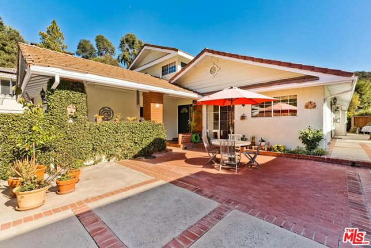 4 Bed Home for Sale in Pacific Palisades, California