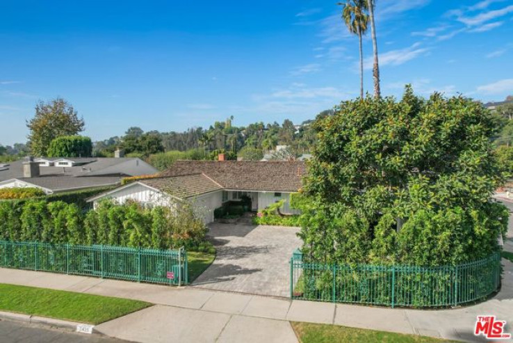 Residential Home in Brentwood