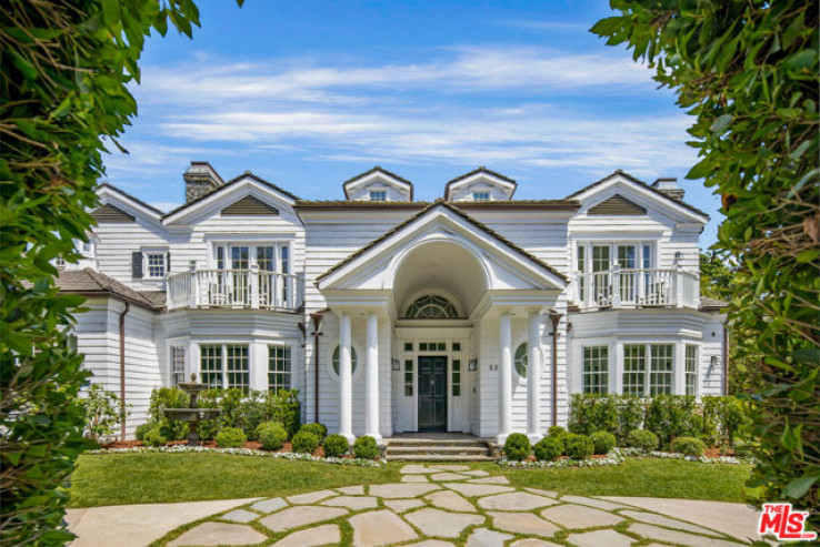 Residential Home in Pacific Palisades