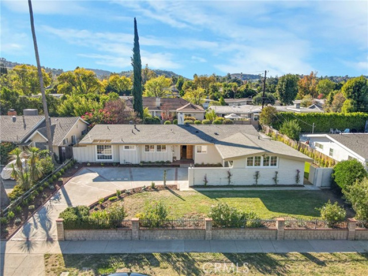 Residential Home in Woodland Hills