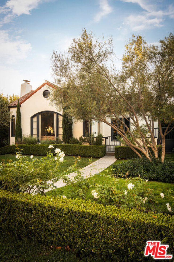 Residential Home in Hancock Park-Wilshire