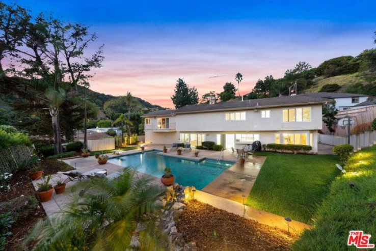 5 Bed Home for Sale in Beverly Hills, California