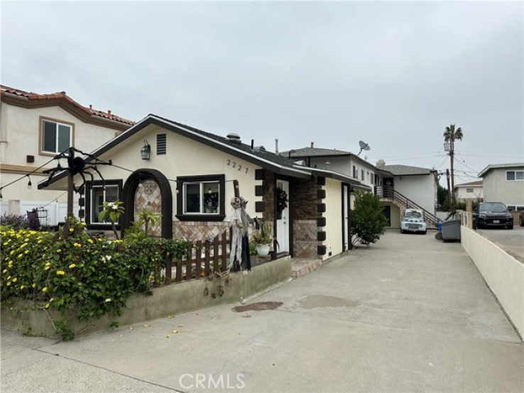  Income Home for Sale in Redondo Beach, California