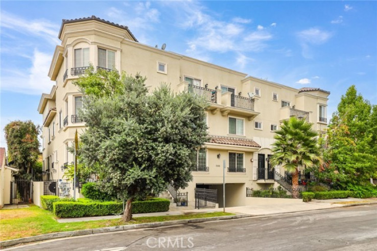 Residential Lease in Palms - Mar Vista