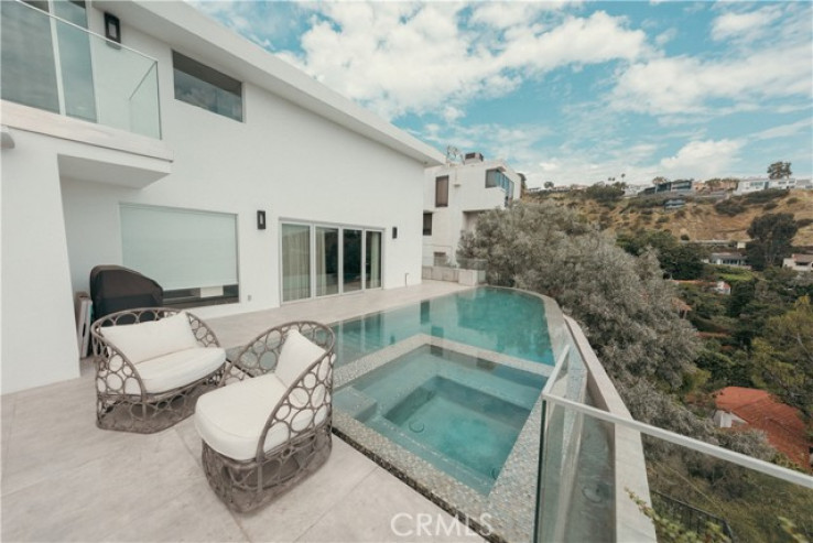 Residential Home in Sunset Strip - Hollywood Hills West