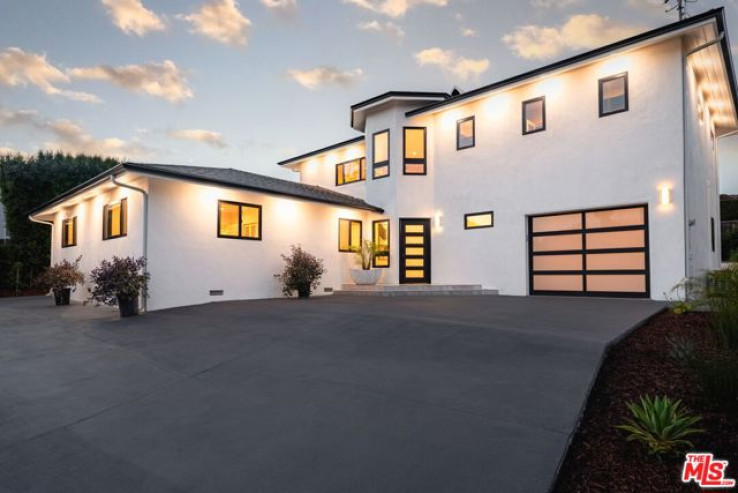 Residential Home in Santa Barbara