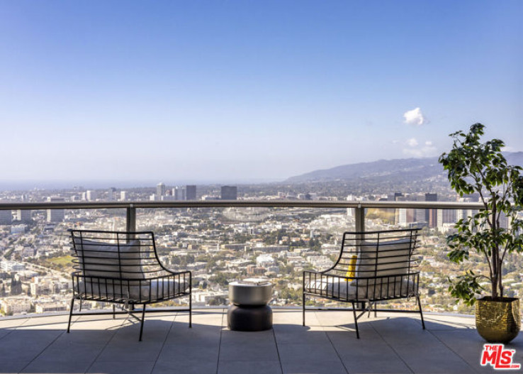 Residential Home in Westwood - Century City