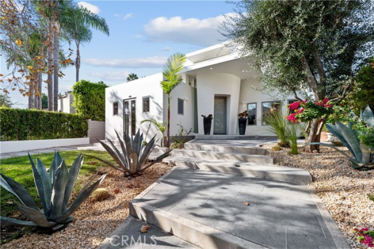 Residential Home in Hollywood