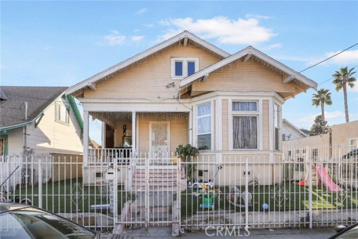  Income Home for Sale in Los Angeles, California