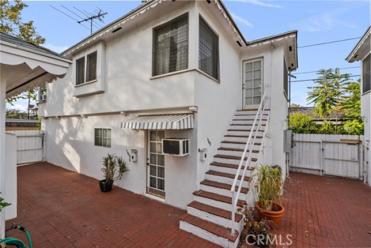 Residential Lease in Studio City