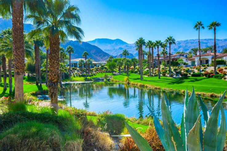 Residential Home in La Quinta South of HWY 111