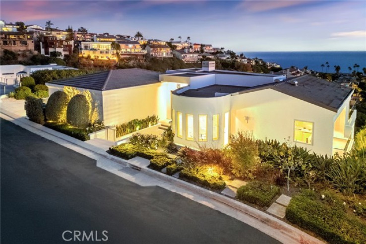 4 Bed Home for Sale in Laguna Beach, California