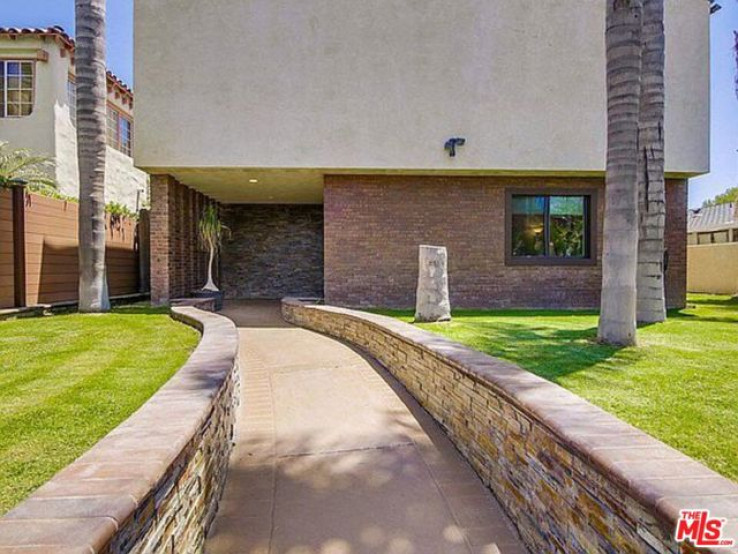 Residential Home in Pacific Beach