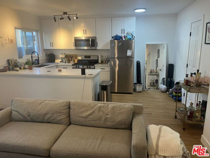 2 Bed Home to Rent in Culver City, California