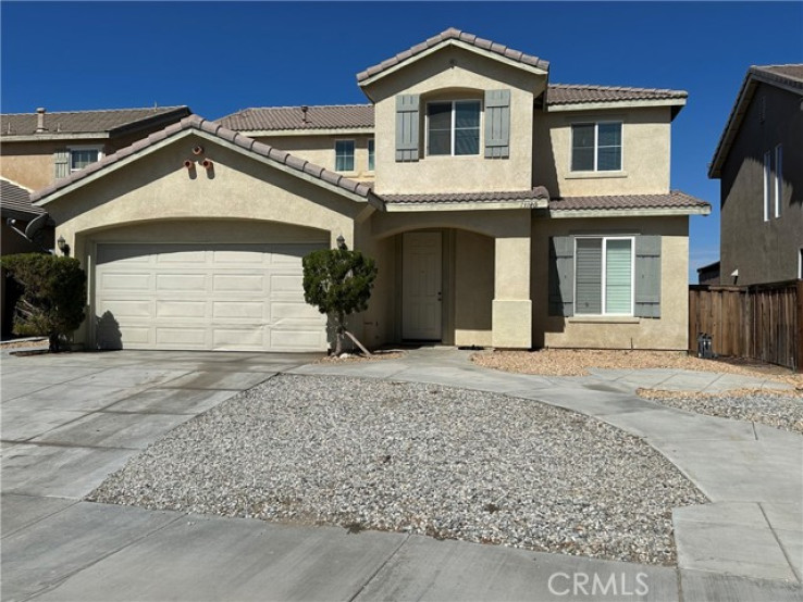 5 Bed Home to Rent in Victorville, California