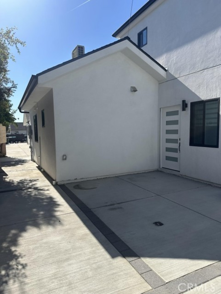 3 Bed Home to Rent in North Hollywood, California