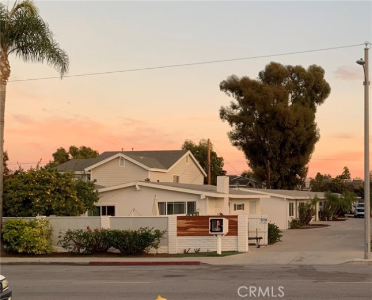  Income Home for Sale in Costa Mesa, California