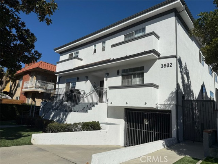 Residential Lease in Beverly Center-Miracle Mile