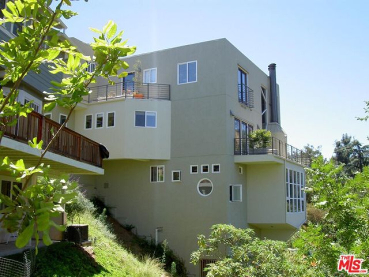 Residential Lease in Sunset Strip - Hollywood Hills West