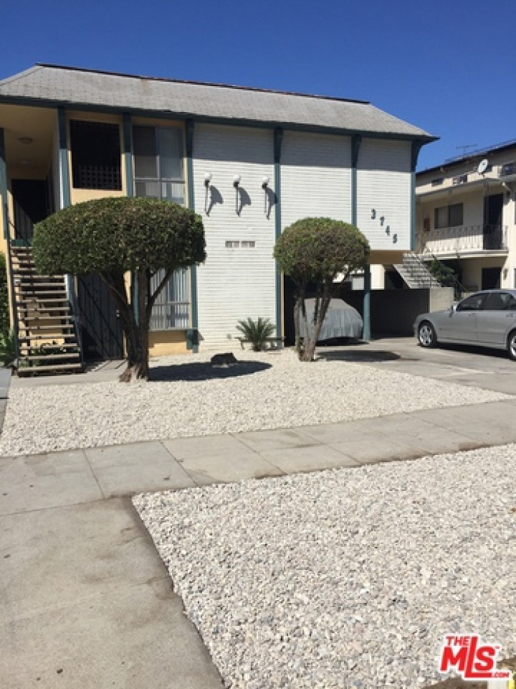 Residential Lease in Palms - Mar Vista