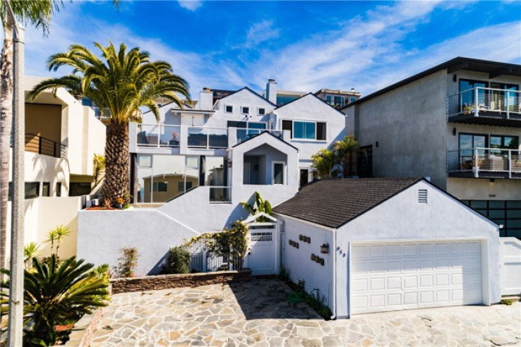 4 Bed Home for Sale in Laguna Beach, California