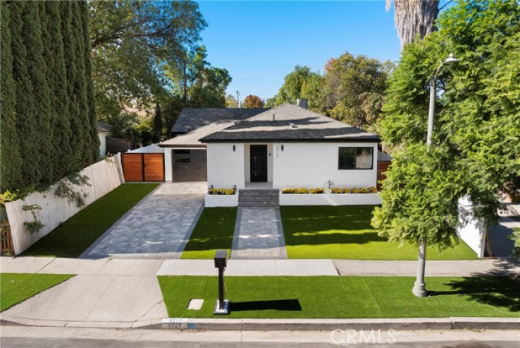 Residential Lease in Encino