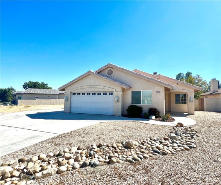 3 Bed Home to Rent in Victorville, California