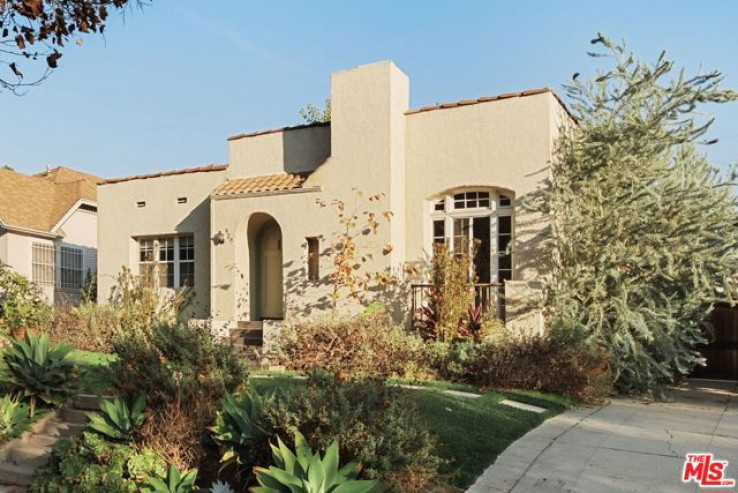 Residential Home in Hancock Park-Wilshire