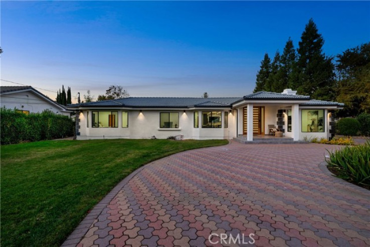 Residential Home in Woodland Hills