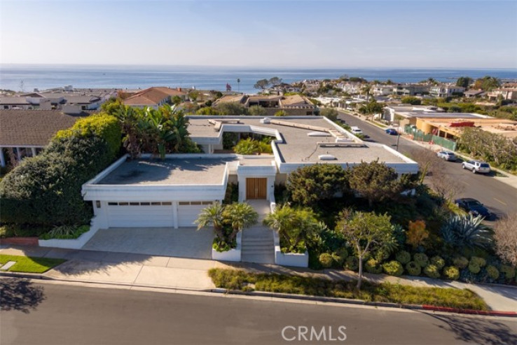 3 Bed Home for Sale in Corona del Mar, California