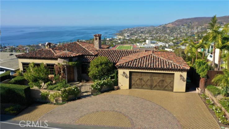 Residential Home in Laguna Village