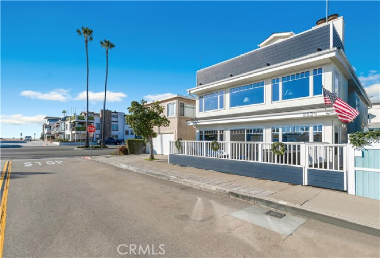  Income Home for Sale in Newport Beach, California