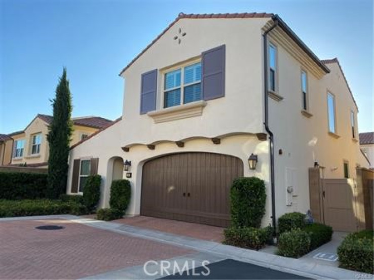 4 Bed Home to Rent in Irvine, California