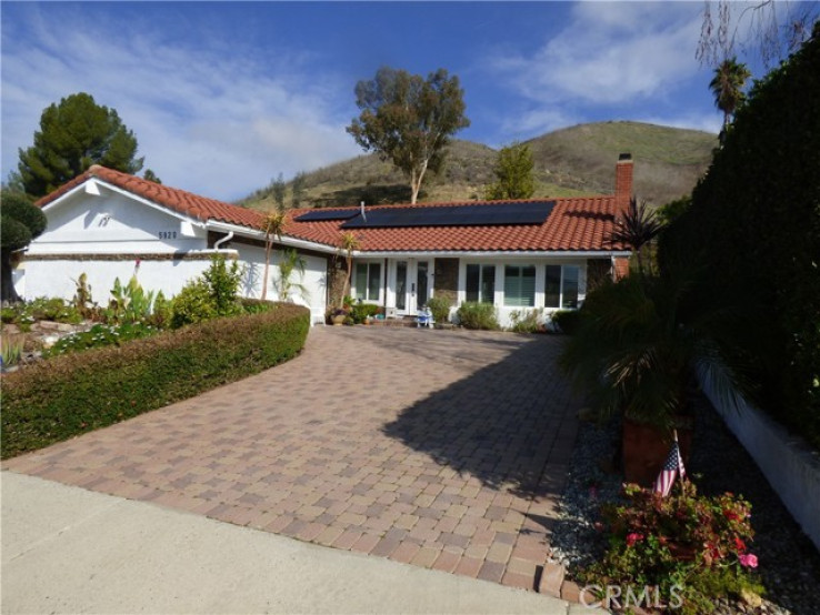 4 Bed Home to Rent in Agoura Hills, California